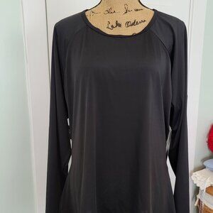 Avia Ladies Black Long Sleeve Rash Guard 3X ( 24W-26W)  New with Tags